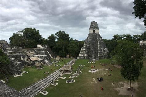 Tikal Şehrinde Güneş Tutulması ve Klasik Maya Uygarlığı Üzerine Etkisi: Mitolojik Değerlendirmelerin Arkeolojik Kanıtlarla Karşılaştırması